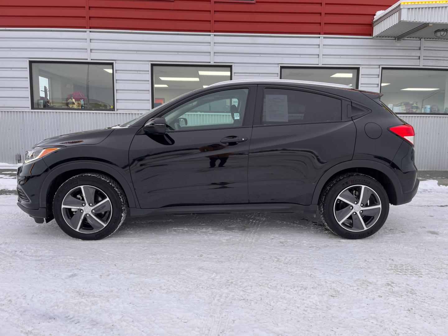 2022 Black /black Honda HR-V EX AWD (3CZRU6H57NM) with an 1.8L L4 DOHC 16V engine, CVT transmission, located at 1960 Industrial Drive, Wasilla, 99654, (907) 274-2277, 61.573475, -149.400146 - Photo#2